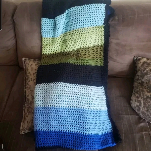 Double/ Queen Crochet Blanket - Picture 1 of 1